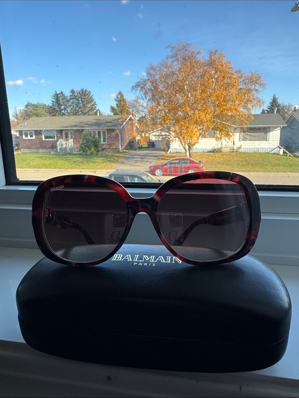 Balmain Oversized Tortoiseshell Sunglasses - Dark Red/Brown